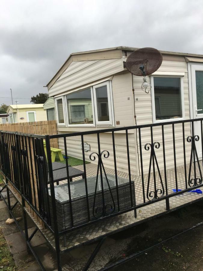 4 Bedroom Caravan Ingoldmells Skegness Exterior photo